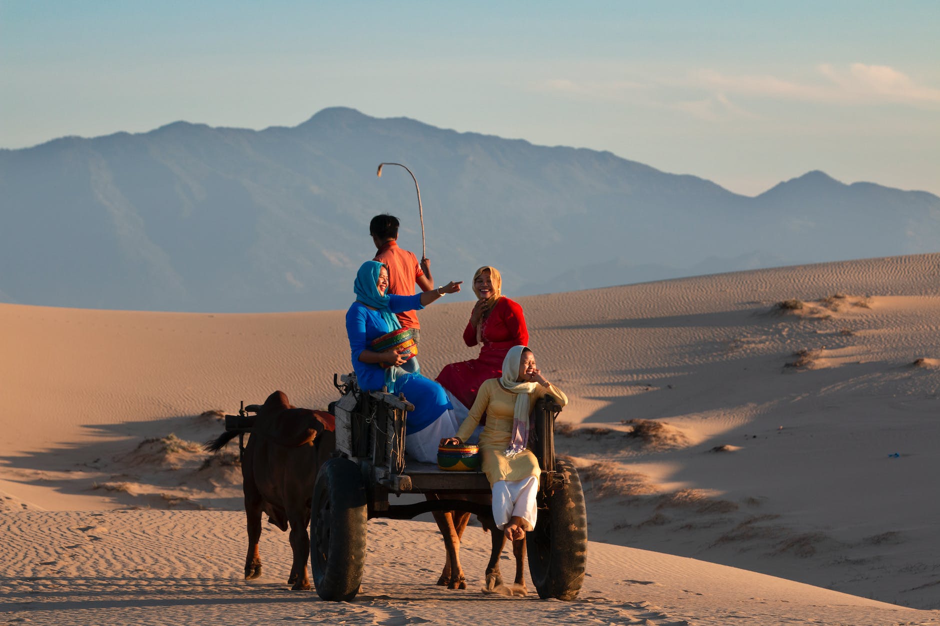 surdurulebilir seyahat dunya gununde gezginler icin ipuclari